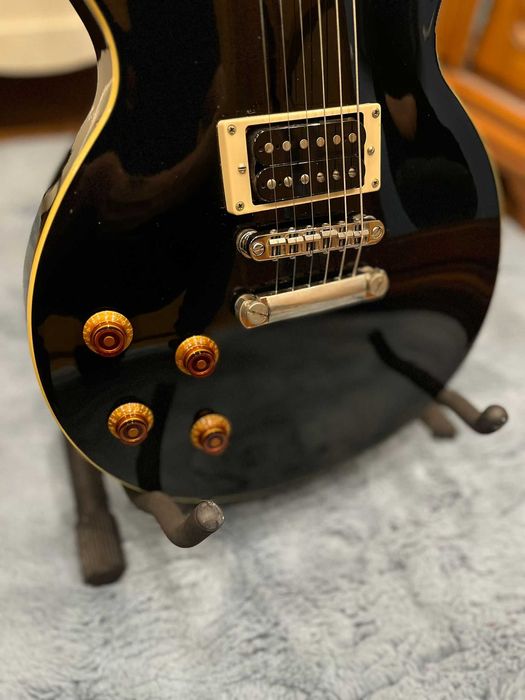 Chiatara electrica Epiphone Les Paul Standard Ebony LEFT HAND