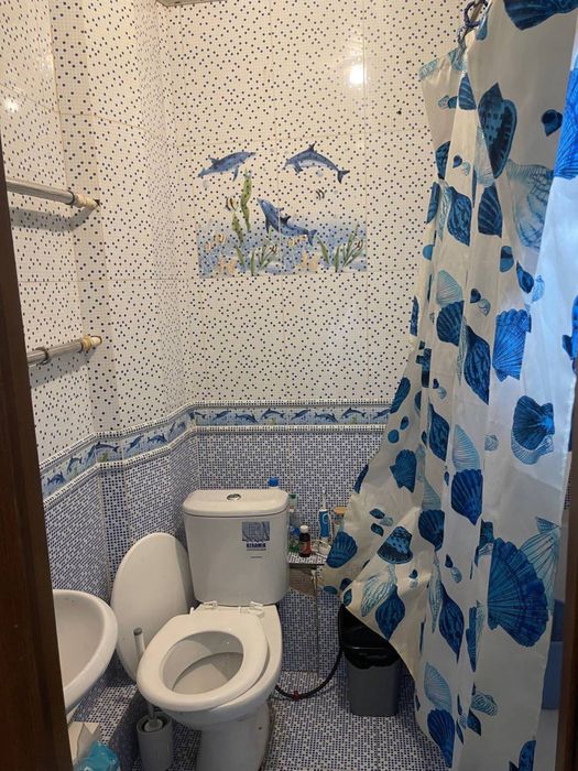 Ижарага 1/1/4 массив Феруза 1 комнатная срочно в аренду 1 хонали