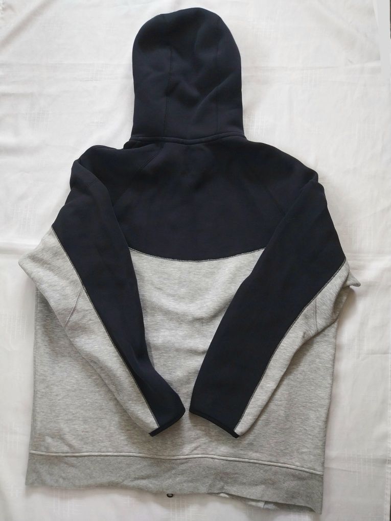 Nike Tech Fleece