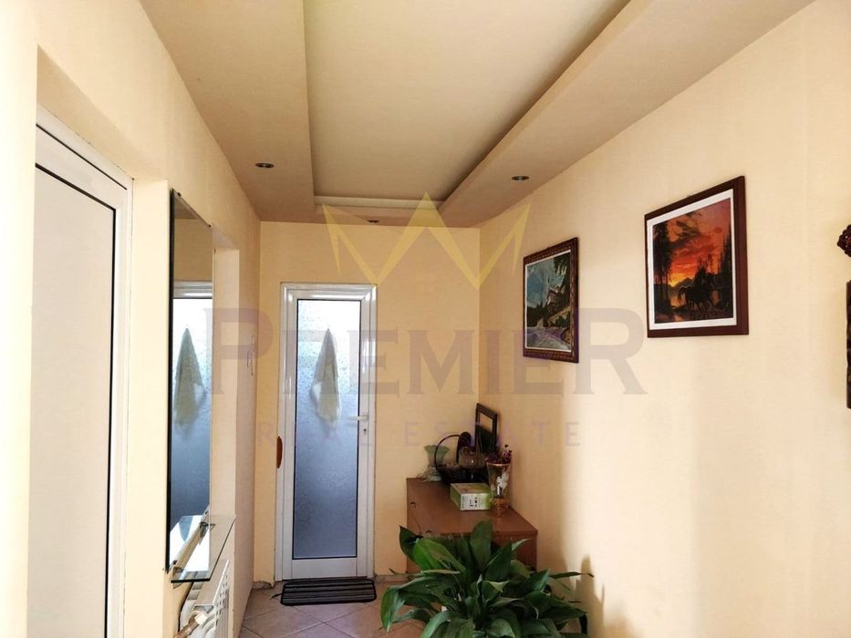 Продава се Къща в с. Страшимирово, Област Варна - 320 кв.м за 663 €/кв.м - Снимка #6