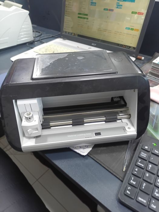 Plyonka kesadigan apartat