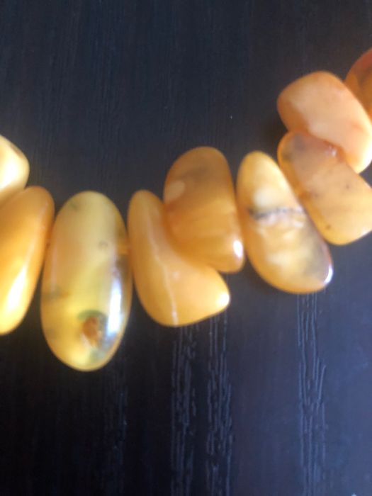 Colier de chihlimbar galben natural