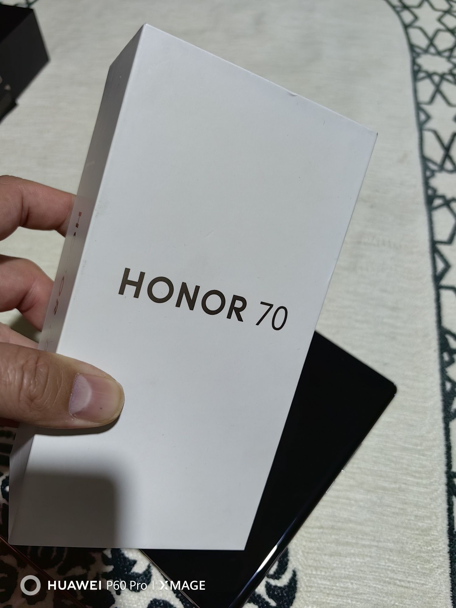 Honor 70 256gb silver Aura