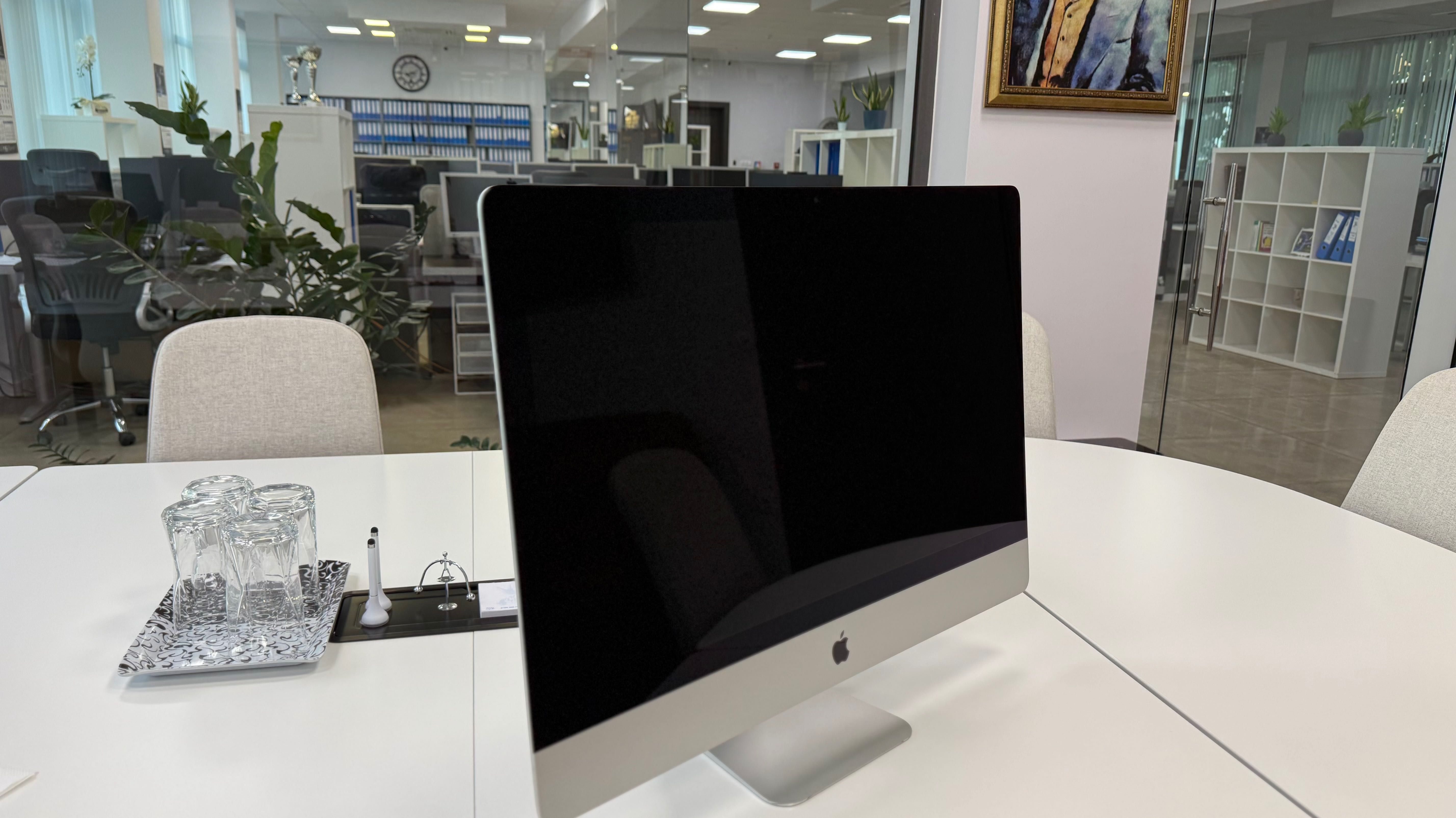 Продавам iMac 27” Retina 5K (2017) – перфектно състояние!