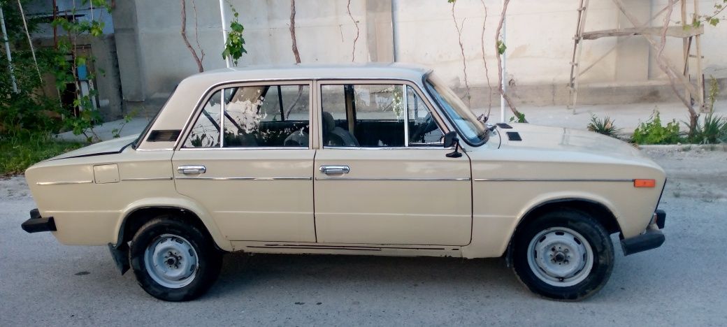 Vaz 2106 sotiladi