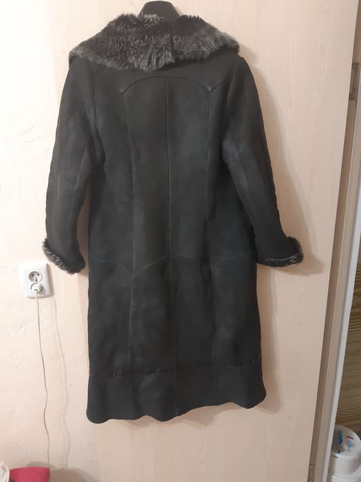 Дубленка,в черном цвете.