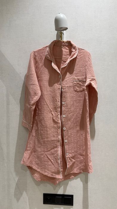 Женские вещи в ассортименте