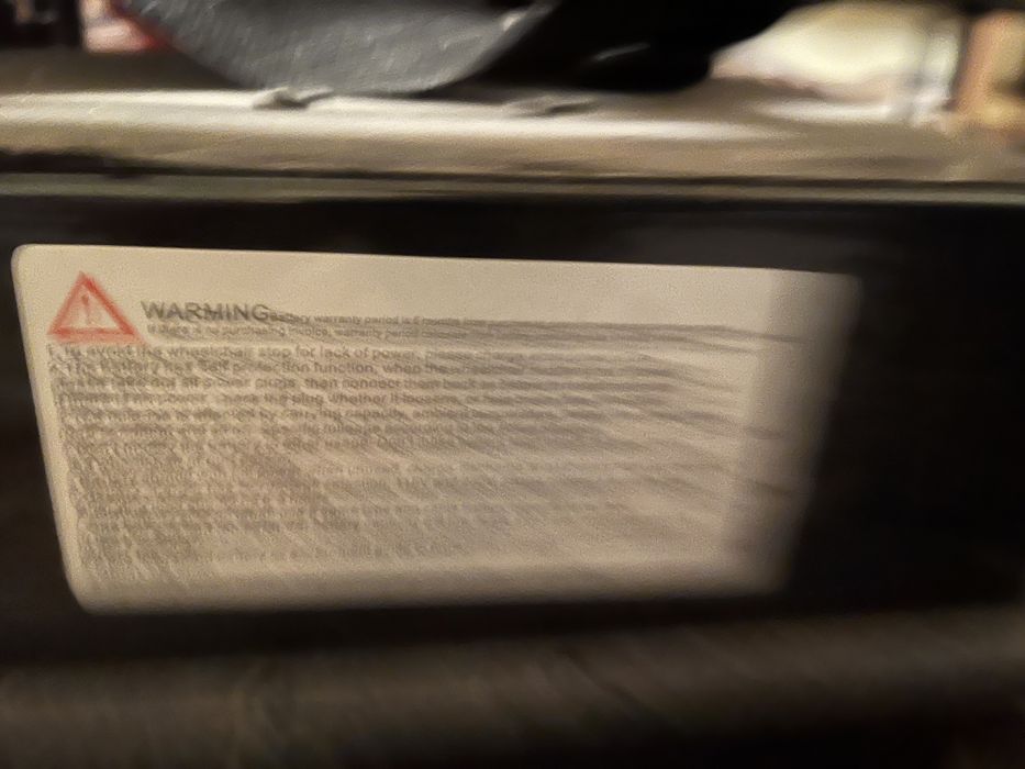 Scaun cu rotile electric