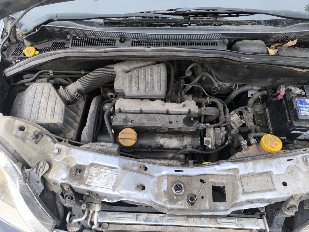Opel Meriva 1.6 101к.с. НА ЧАСТИ