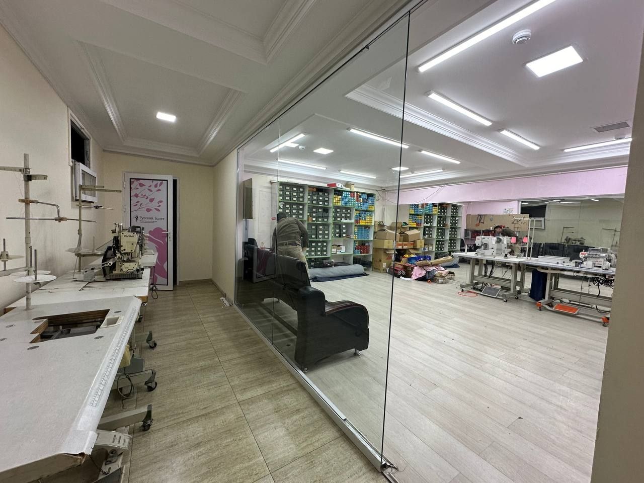 Срочно продается коммерческое помещения 1333 кв.м. 4,5 сот. пер. Линия