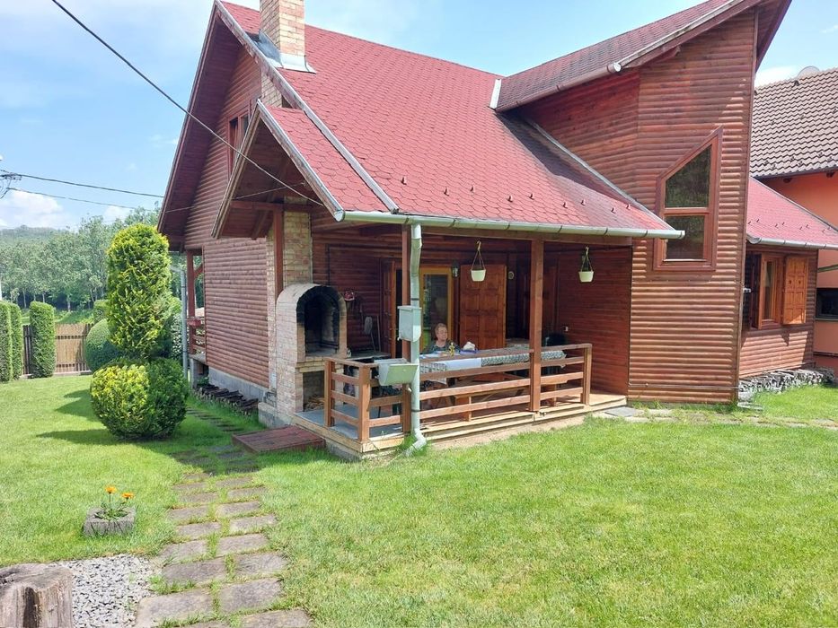 Casa rusticala cu vedere spre lac, și de Revelion!