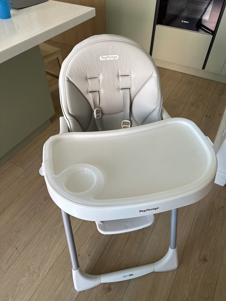 Стульчик для кормления peg perego follow me