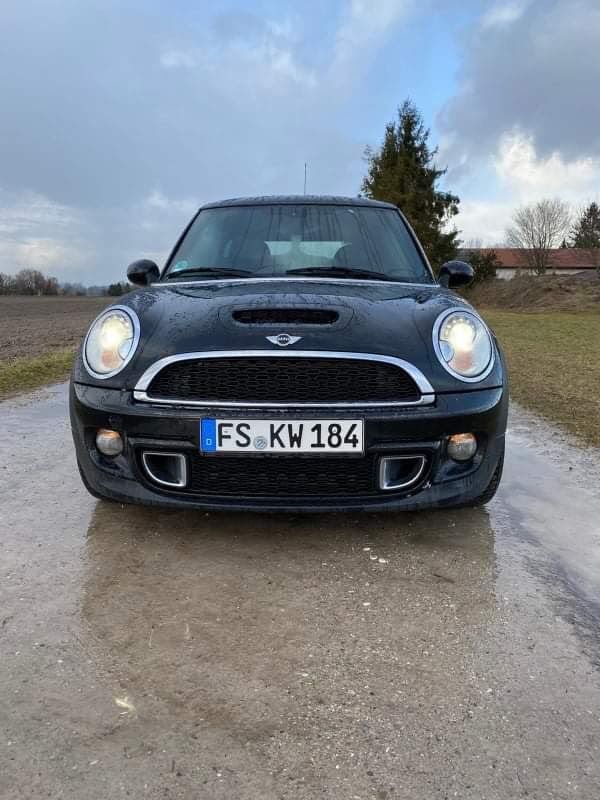 Mini Cooper S R56 1.6 185Hp