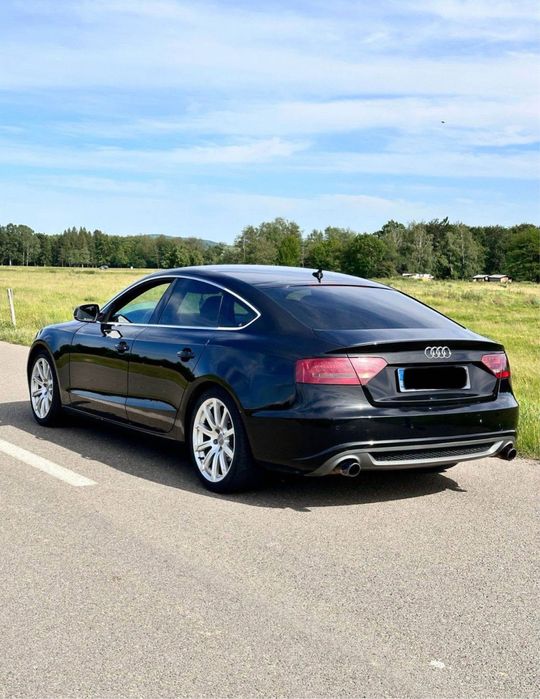 Vand Audi A5.