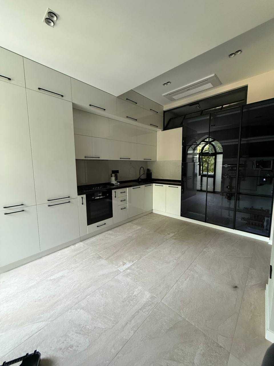 СРОЧНО продажа 3/2/12 ЖК Узбегим, 112м2