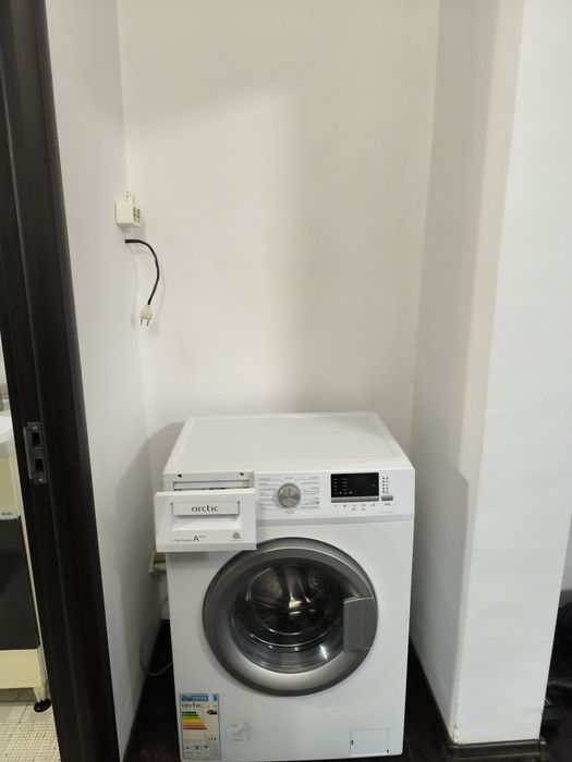 Inchiriez apartament 2 camere