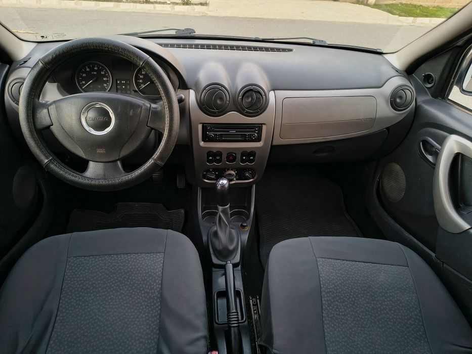 Se vinde Logan 1.6 benzina euro 5