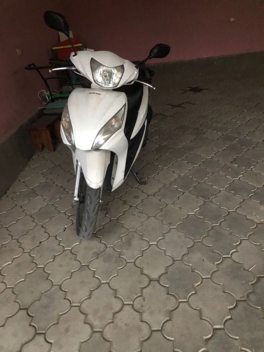 Продам мопед Honda dio 2011