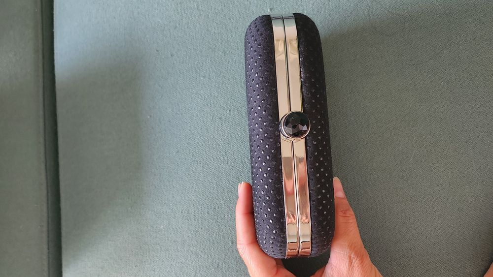 Giorgio Armani чисто нови клъчове/дамска чанта