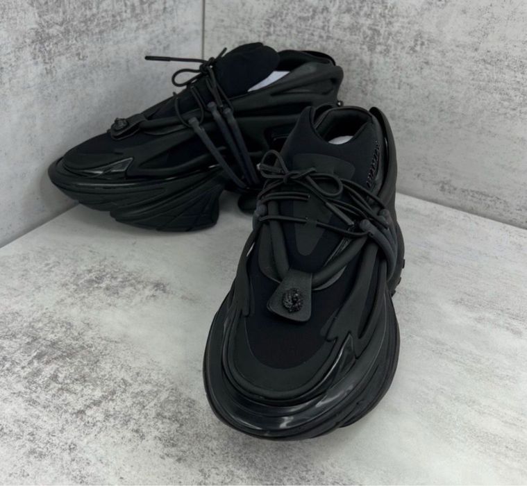 Balmain unicorn full black