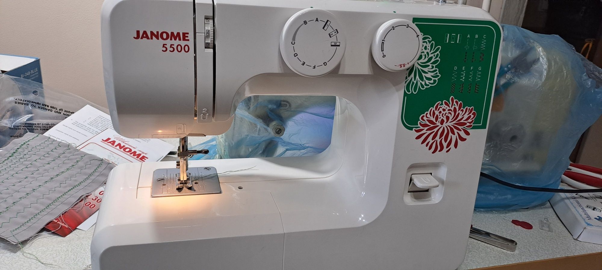 Швейная машинка Janome 5500