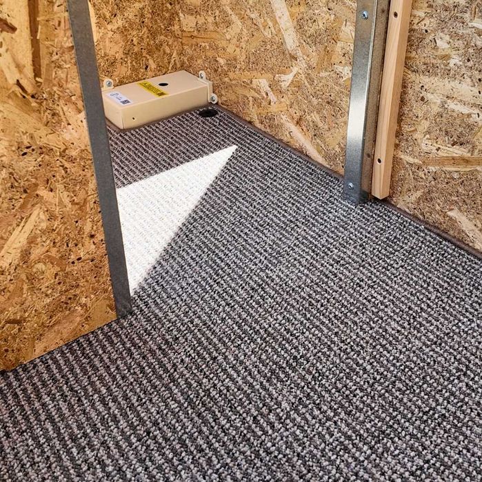 Cusca Caine Izolata Cu Incalzire Pregatita Pentru Iarna Full Options