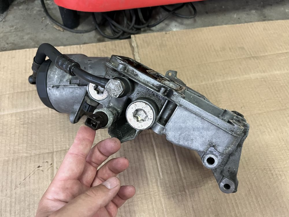 Конзолата на масления филтър за BMW E39 E46 (M52 / M54)