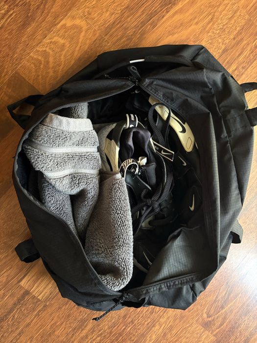 Set Nike Geanta + Adidasi 42 + Prosop