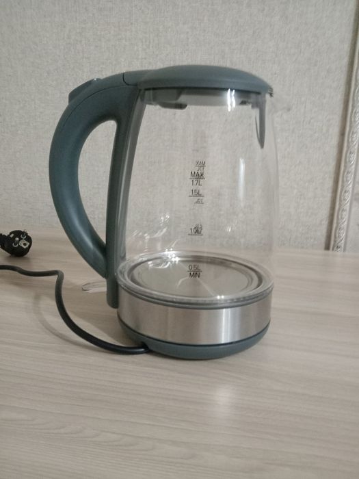 Продам чайник электрический