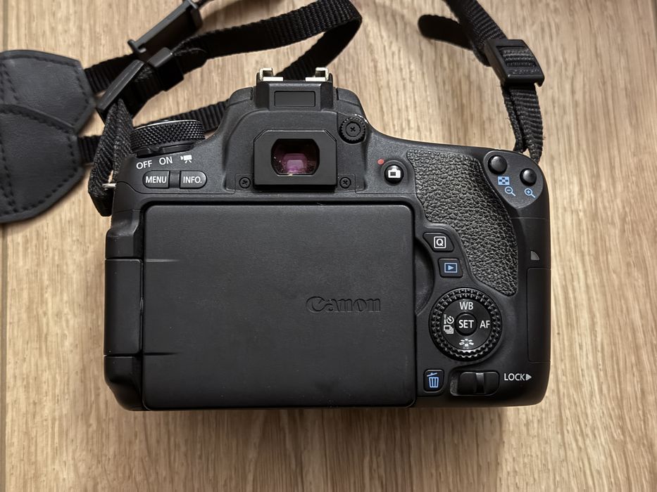 Aparat Foto Canon 760D Obiectiv Canon 50mm f1.4+Sigma 17-50mm f2.8