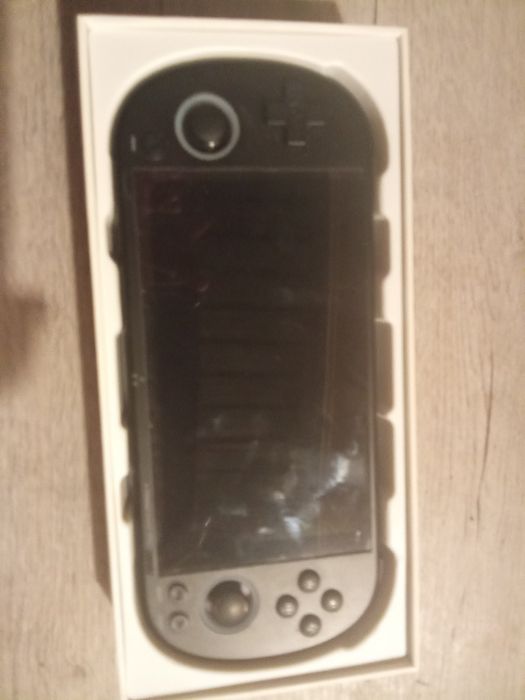 Продам консоль и роутер и наушники