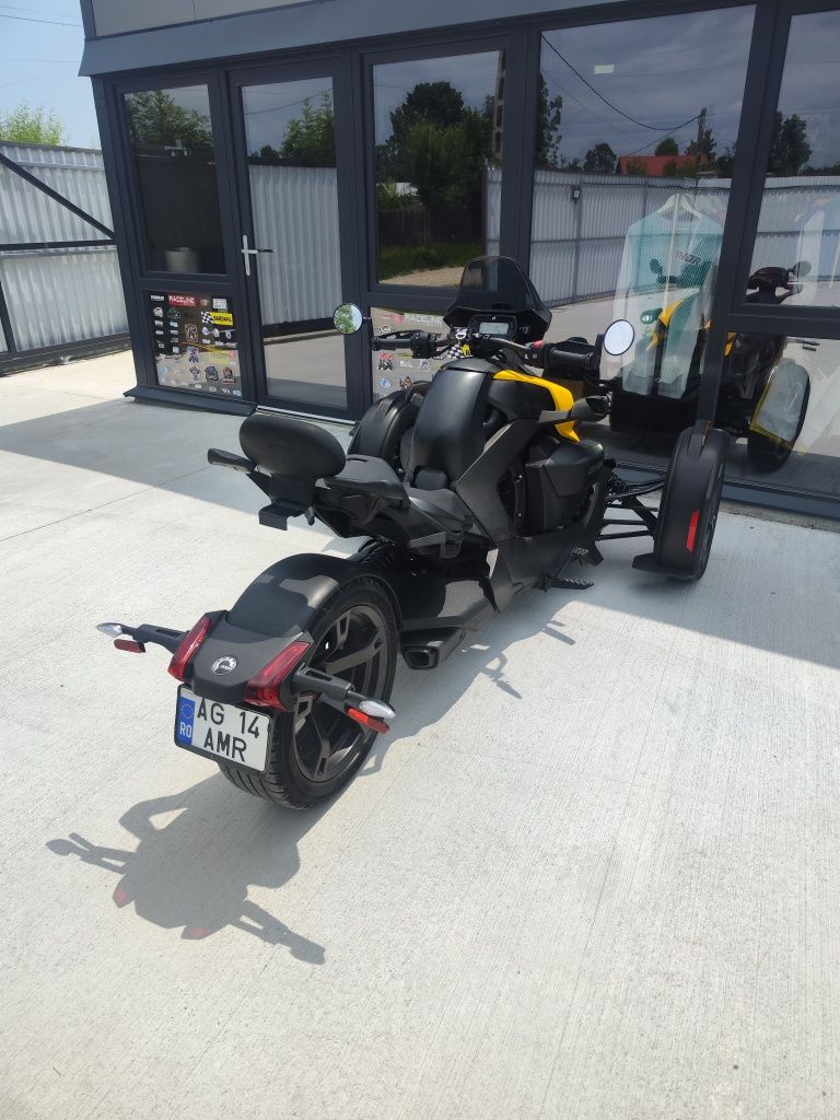 Cam am Ryker 900 cm.  6500 km