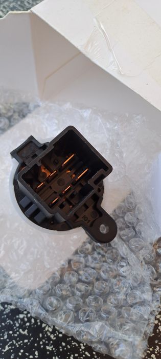 Vand contact  nou Ford Ranger-Mazda B2500-BT 50