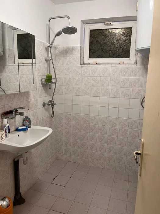 Продава се Тристаен апартамент в Пловдив, Коматевски възел - 90 кв.м за 1445 €/кв.м - Снимка #7