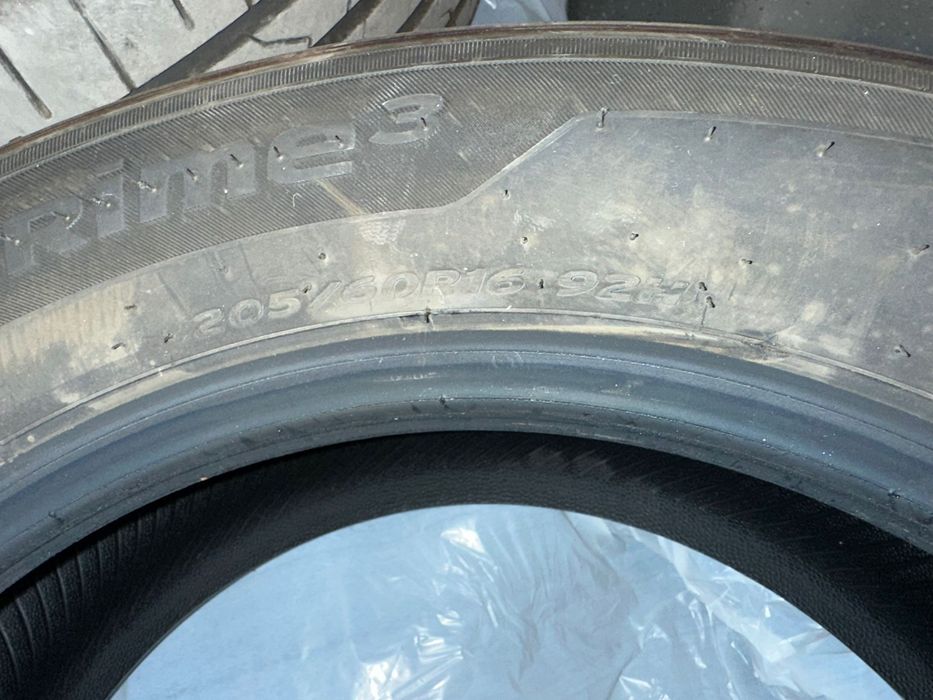 Hankook vara noi! 205/60/R16 92H