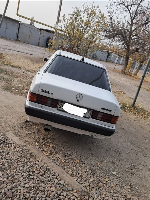 Mercedes-Benz 190