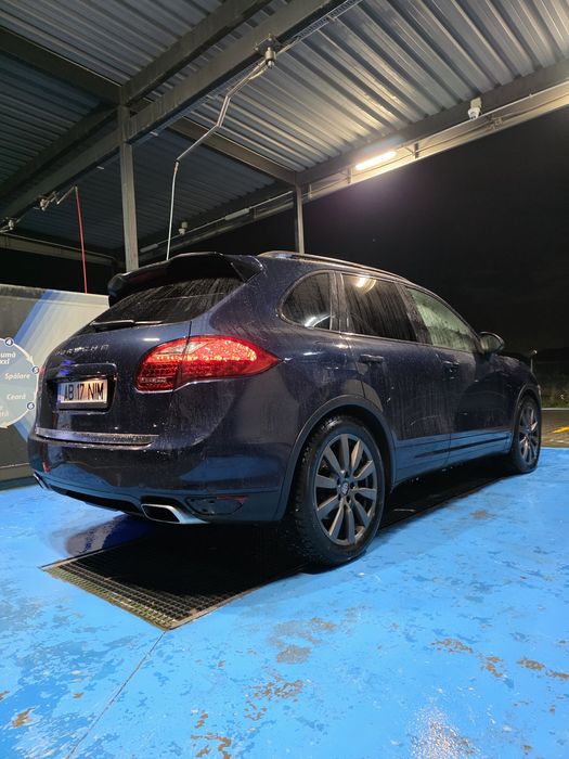 Vând Porsche Cayenne Avariat