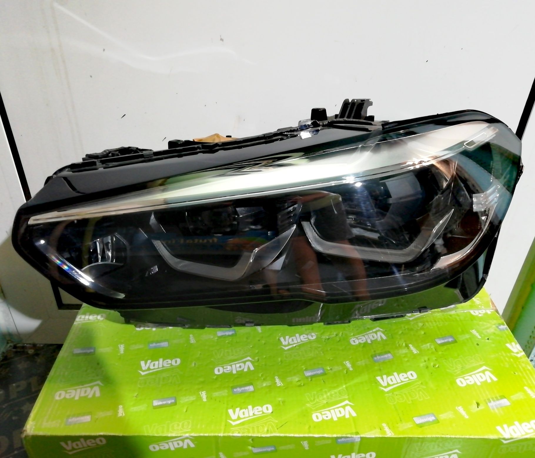 Фар Фарове за BMW X5 G05 X6 G06 F96 / БМВ X5 Г05 Х6 Г06 Ф96 BMW LED.