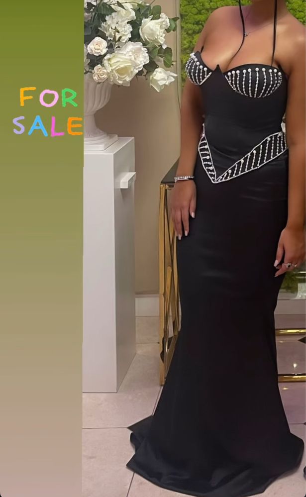Corset cu fustă de seară satin mărimea M  puttata o singura data