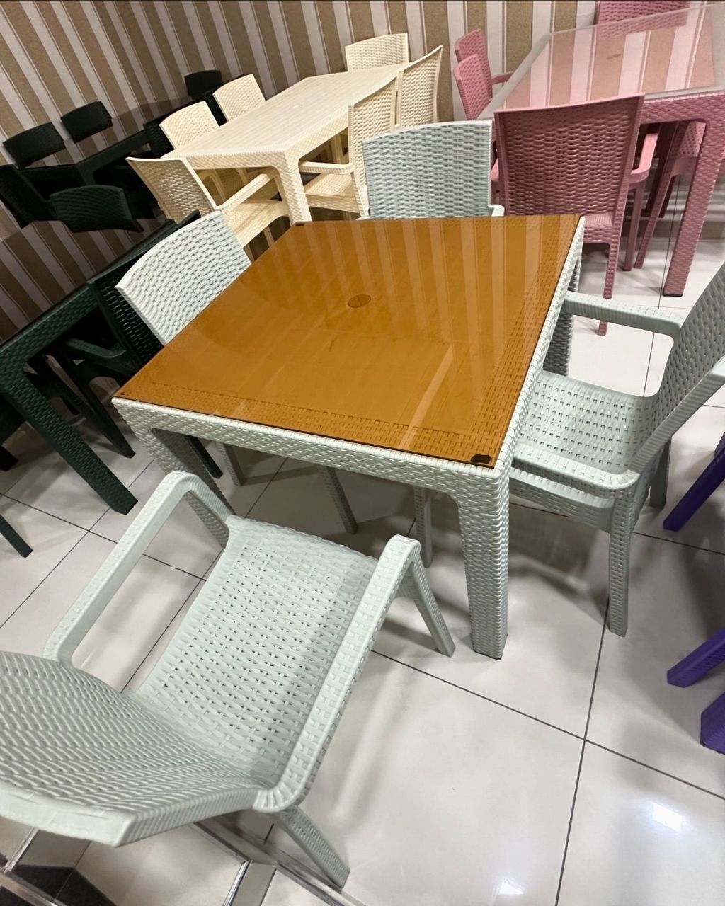 Plastmassa stol stullar plastikoviy