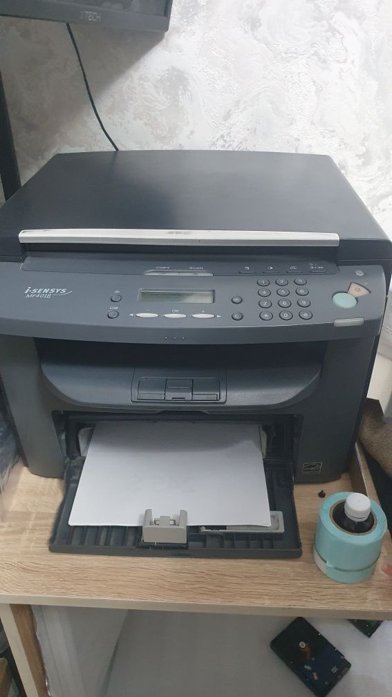 Принтер Canon 3 в 1 работает четко