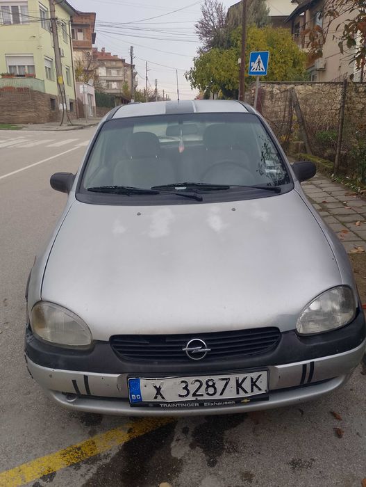 Opel corsa 1.4 benzin