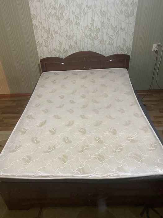 Кровать двуспальная