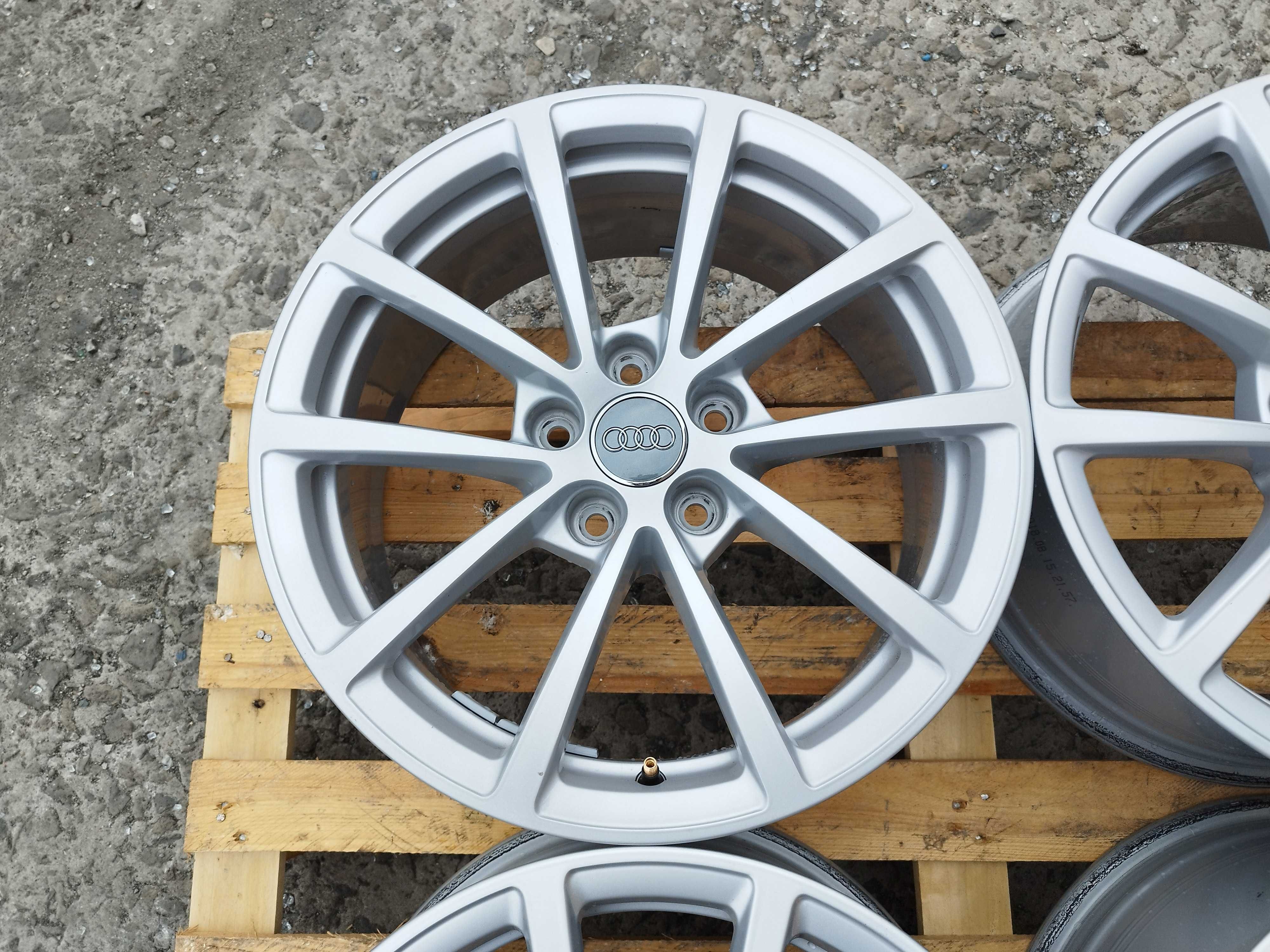 17" джанти 5х112 Audi A6 4K F2 C8 S-Line 7,5J et36 Като Нови Оригинал