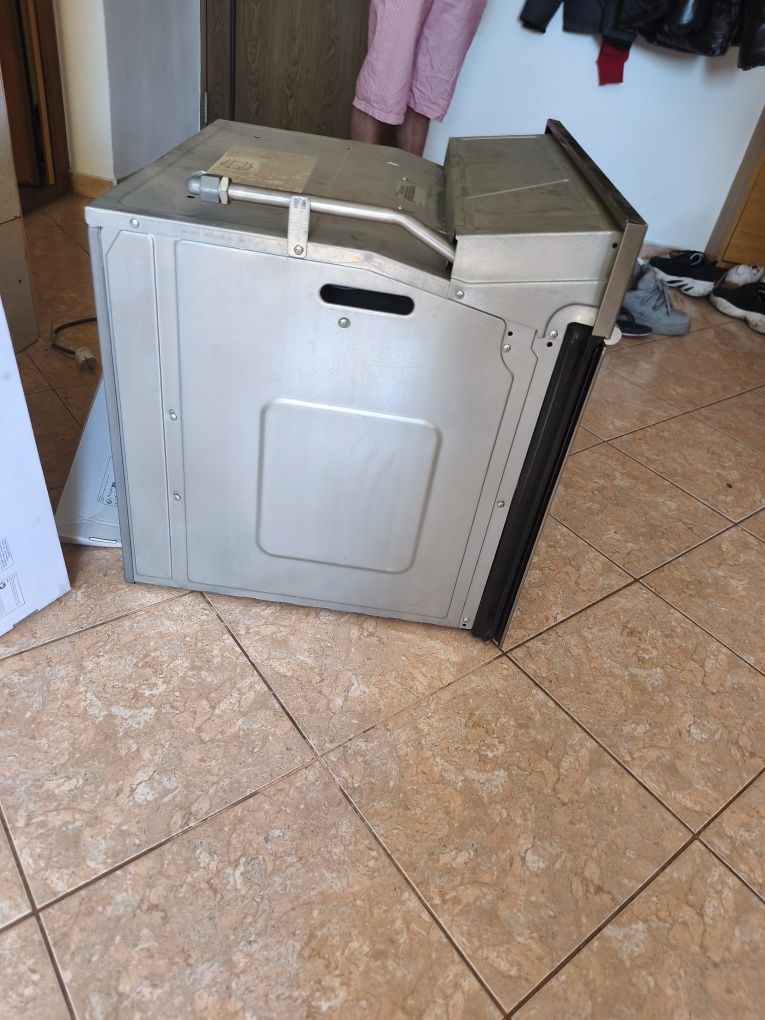 Vând cuptor electric