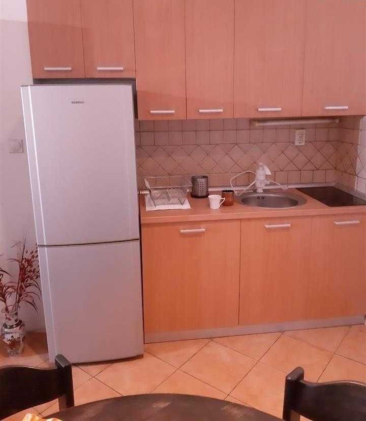 Двустаен имот в кв.Хиподрума