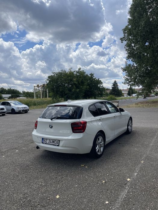 BMW Seria 1 F20 116i 2012
