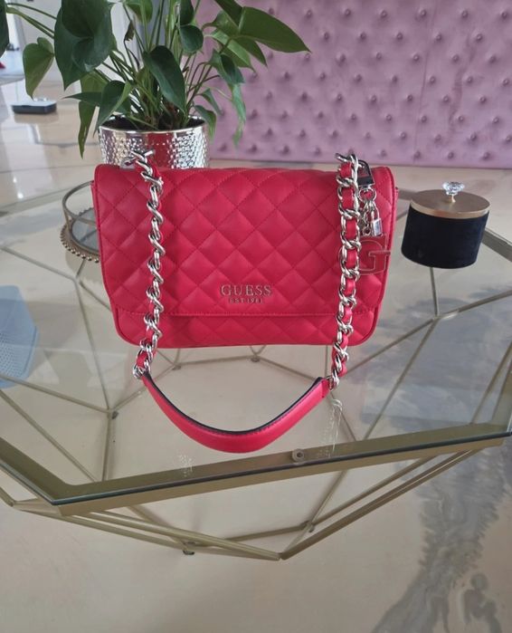 Geanta dama Guess