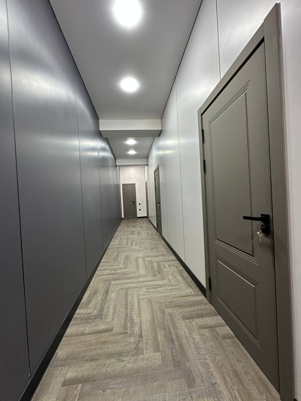 Аренда помещения с площадью 405 м². 11 кабинетов. Центр Луначарского.