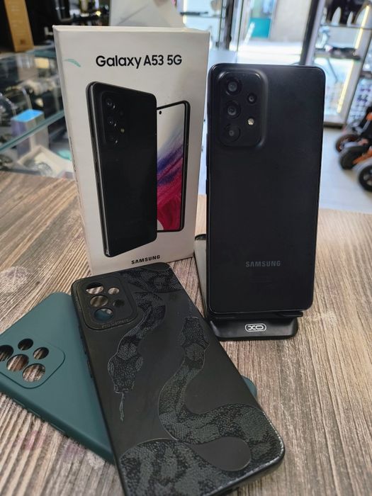 Samsung Galaxy A53 / 128GB / 6GB RAM / 2 кейса